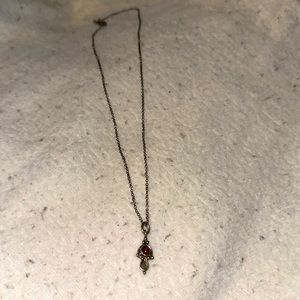 3/28–5 Vintage Sterling Silver Garnet Cabachon Necklace